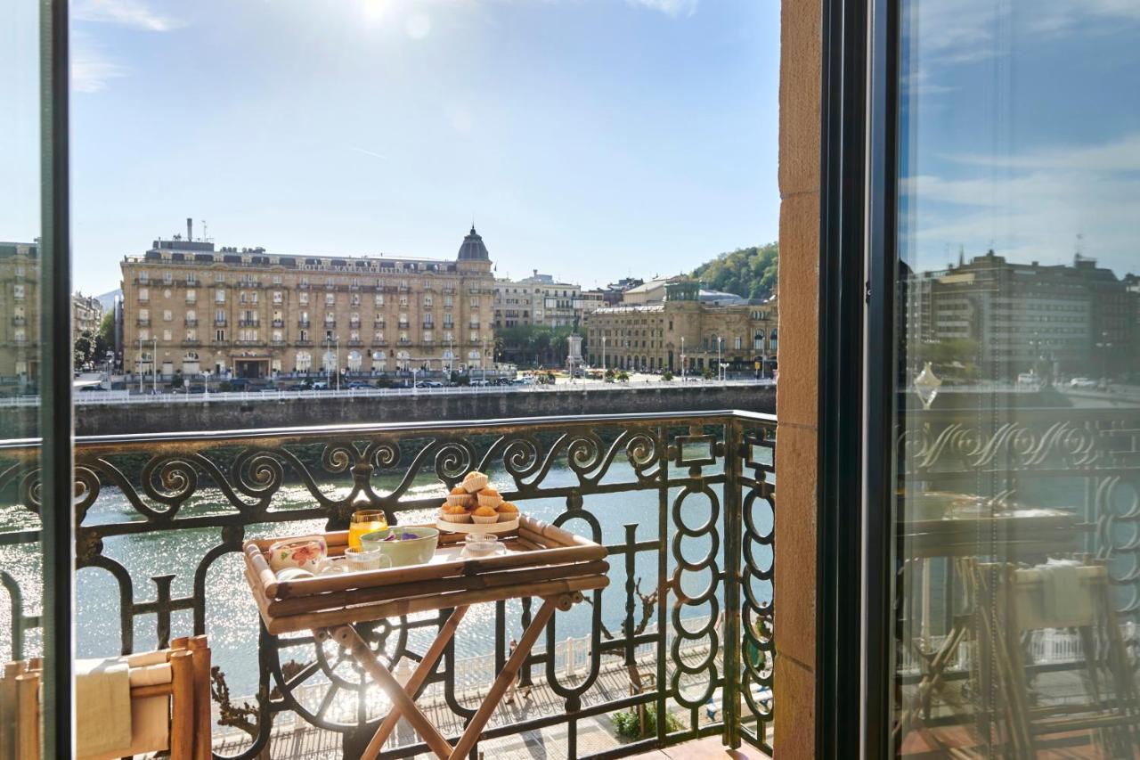 Deluxe Apt-Views To Historic Maria Cristina Hotel San Sebastian Luaran gambar