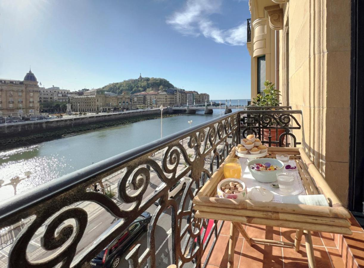 Deluxe Apt-Views To Historic Maria Cristina Hotel San Sebastian Luaran gambar