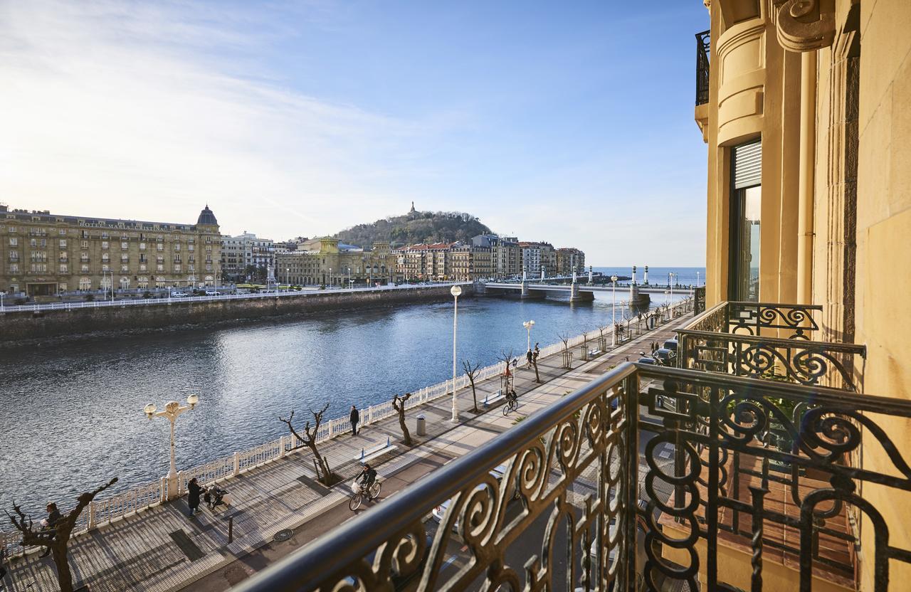 Deluxe Apt-Views To Historic Maria Cristina Hotel San Sebastian Luaran gambar